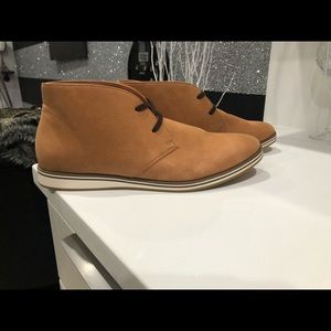 Men’s ALDO shoe size 9.5